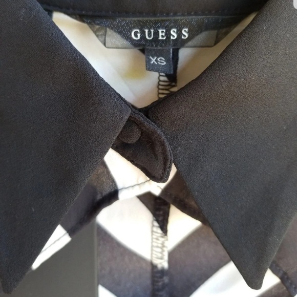 New Guess Peplum Black and White Top NEW! - Picture 3 of 8